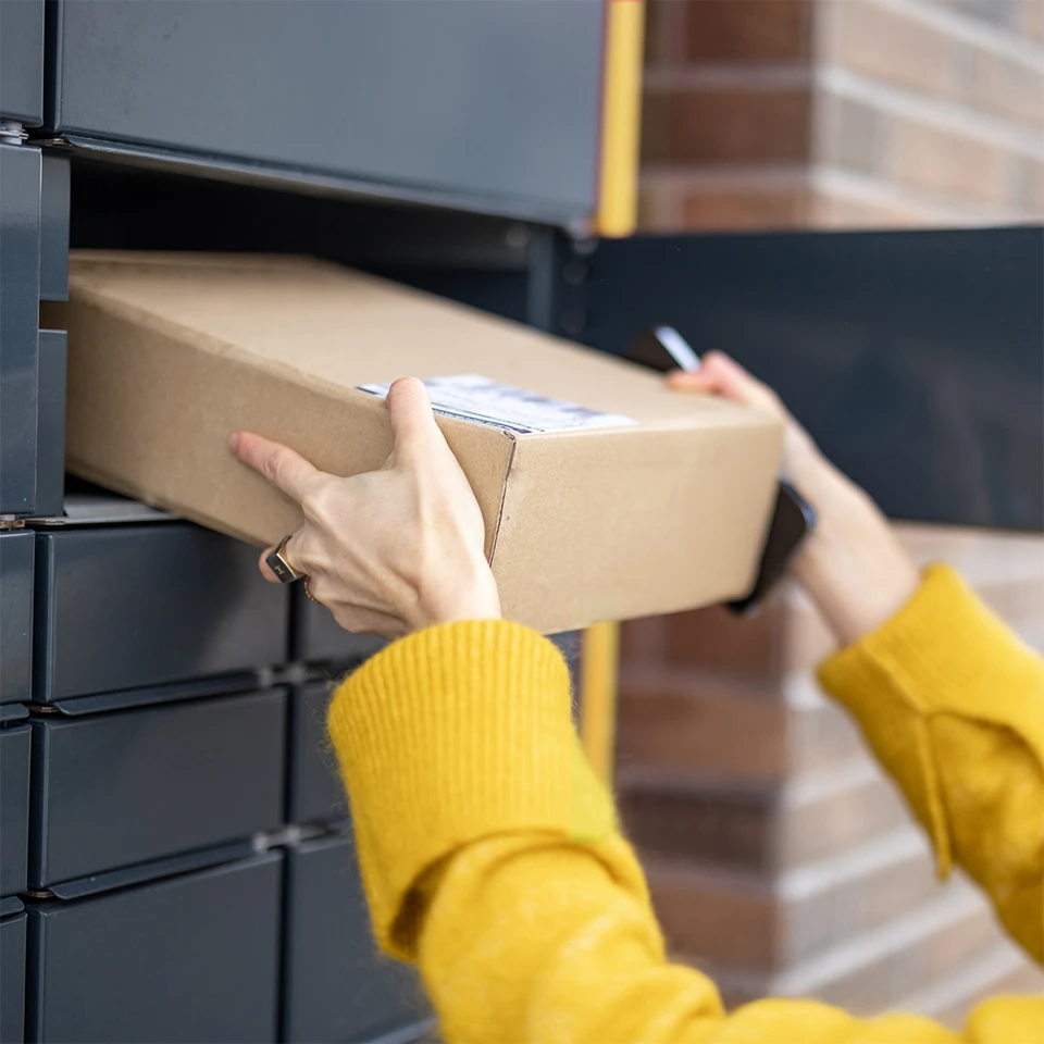 Depositing a package in a locker